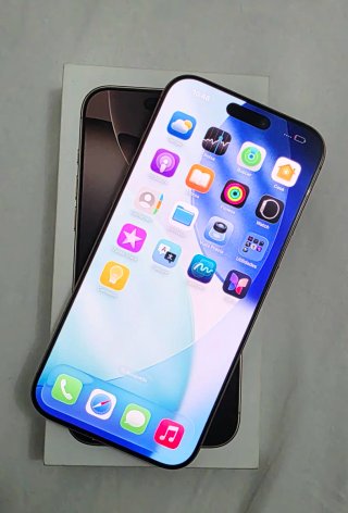 iPhone 16 Pro Max 256GB Dorado