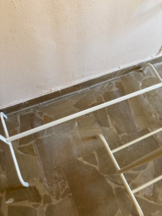 2 Percheros Metálicos Ikea y el otro dhogar Blanco