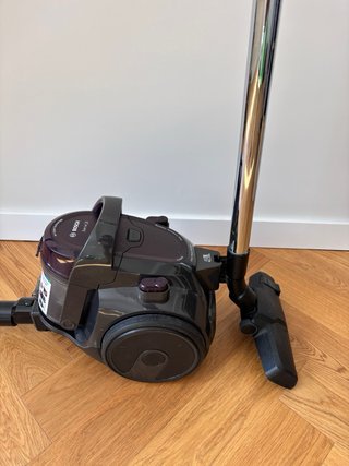 Aspirador Bosch Serie 2 sin bolsa
