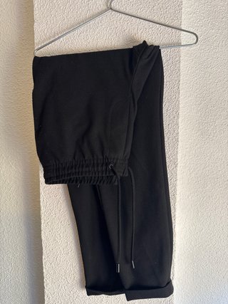 Pantalón chándal técnico Zara negro