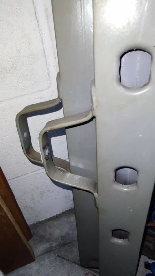 Espaldera de gimnasio de madera y metal