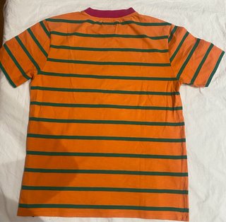 Camiseta Guess Rayas Naranja y Verde
