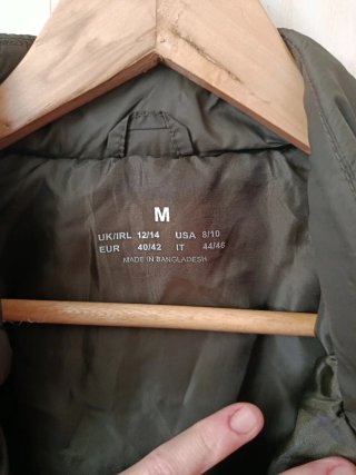 Abrigo acolchado verde talla M