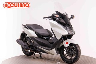 HONDA FORZA 125