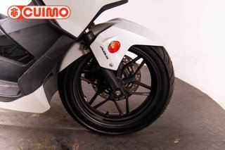 HONDA FORZA 125