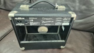 Amplificador Fender Champion 20 Negro