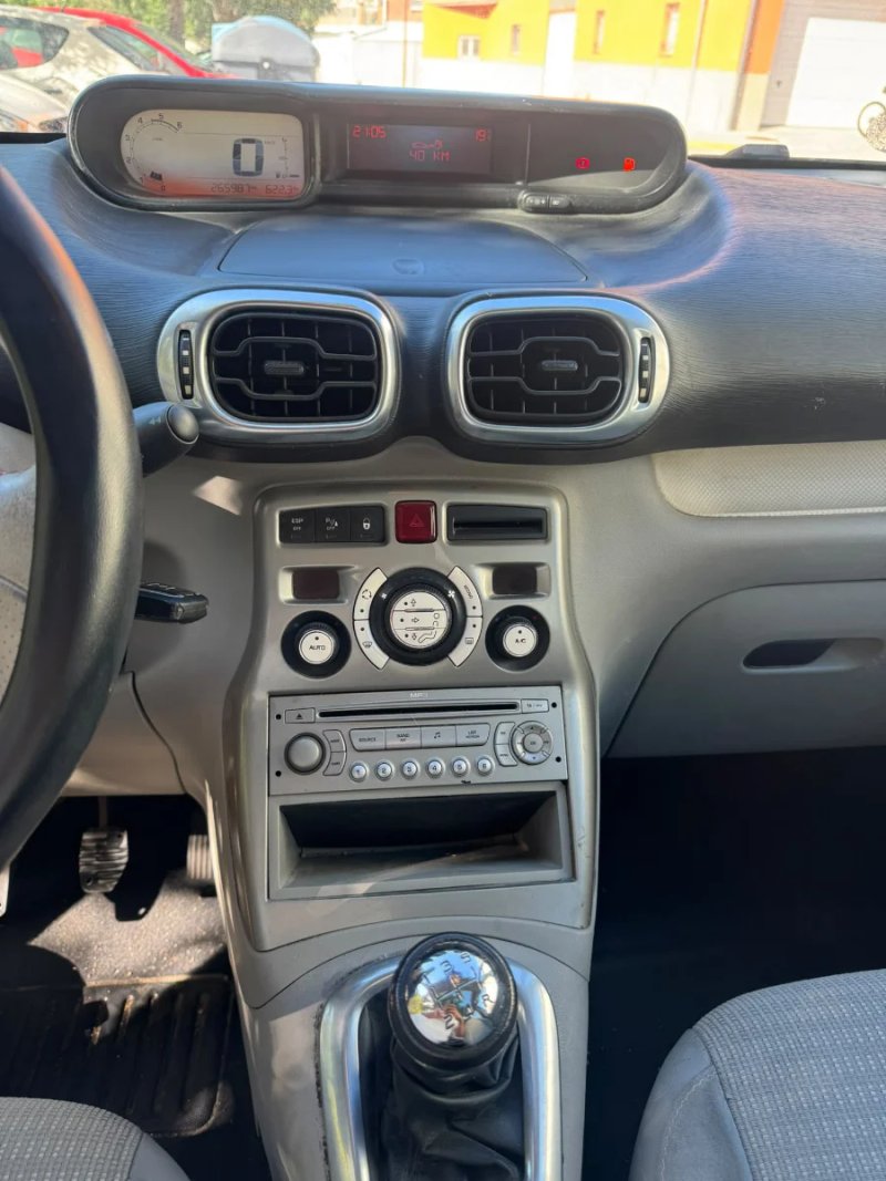Citroën C3 Picasso 1.6 HDi Exclusive 2010, foto 9