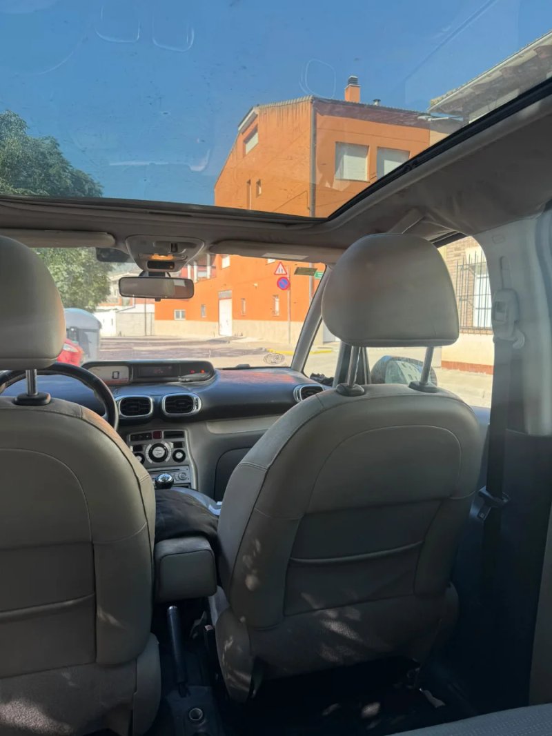 Citroën C3 Picasso 1.6 HDi Exclusive 2010, foto 11