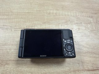Cámara compacta Sony Negra