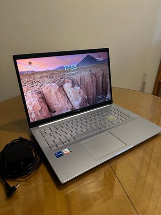 ASUS VivoBook X513 Argento