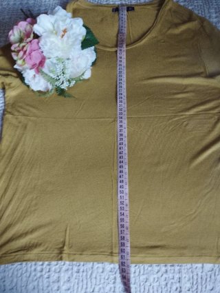 Camiseta Mango Talla XL mostaza