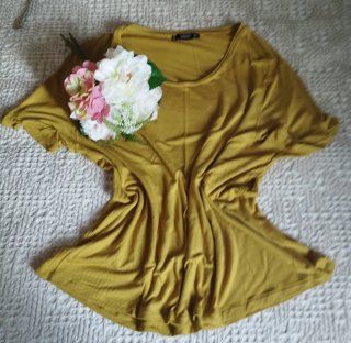 Camiseta Mango Talla XL mostaza