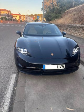 Porche Taycan 2022