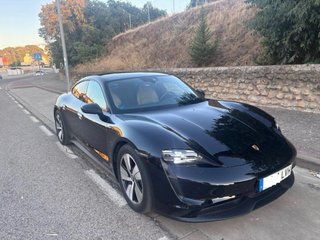 Porche Taycan 2022