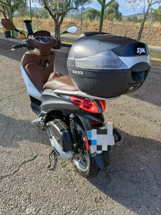 Piaggio Medley 125cc Moto Scooter