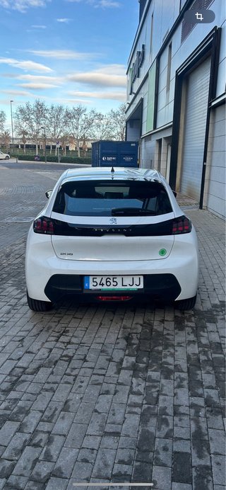 Peugeot 208 2022