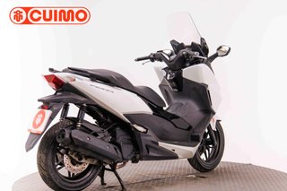 HONDA FORZA 125