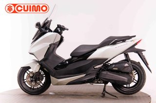 HONDA FORZA 125