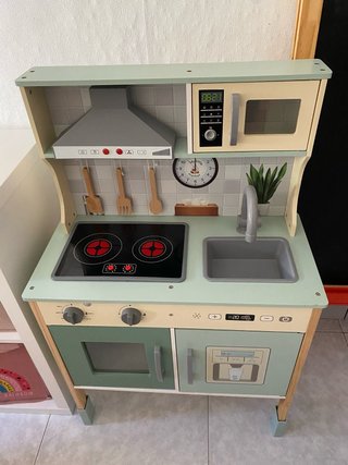 Cocina de juguete de madera