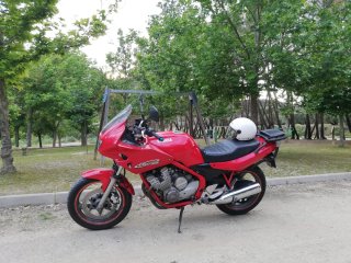Yamaha XJ 600 Diversion Roja 1997
