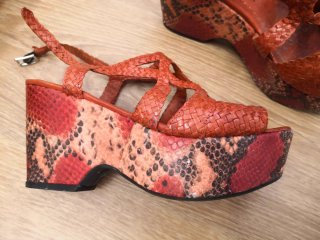 Sandalias de cuña multicolor Pons Quintana