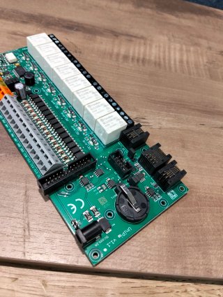 UniPi 1.1 PLC para Raspberry Pi