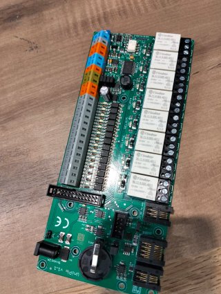 UniPi 1.1 PLC para Raspberry Pi