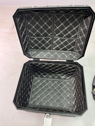 Maleta Top Case Moto 35L Negra