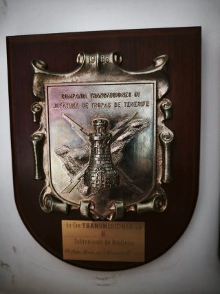 Metopa militar Compañía Transmisiones 81