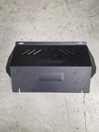 Cubre cárter metálico Mitsubishi L200