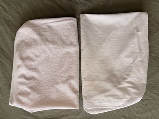 Minicuna de madera + ropa de cuna