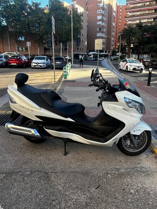 Suzuki Burgman 400 ABS 2011