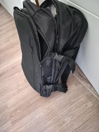 Mochila de viaje negra 3 compartimentos