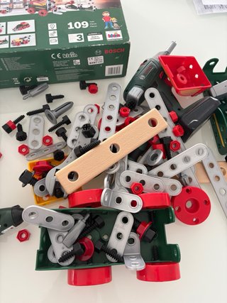 Juego Construcción + Caja Herramientas Bosch
