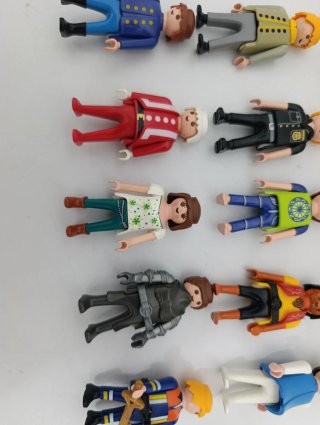 15 Figuras Playmobil Variadas