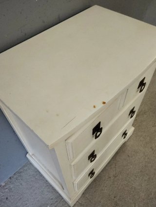 Mesita auxiliar de madera y metal