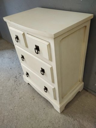 Mesita auxiliar de madera y metal