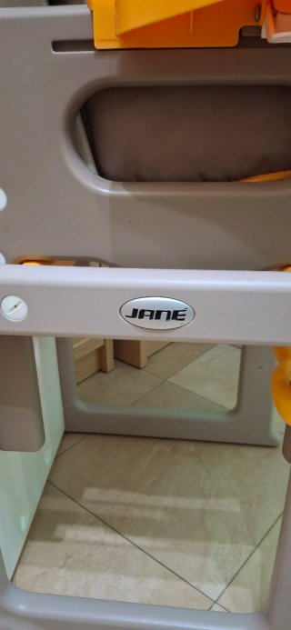 Trona JANE para bebé casi sin uso