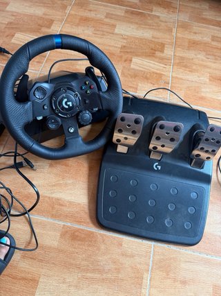 Simulatore Logitech G923 + Next Level Racing