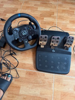 Simulatore Logitech G923 + Next Level Racing