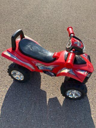 Quad correpasillos infantil rojo