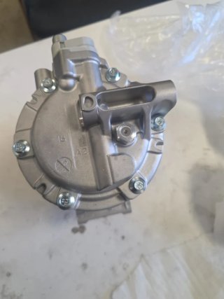Compresor BMW X5 64529496112 (2021-2023)