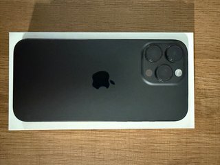 iPhone 16 Pro Max 256GB Negro + AirPods Pro