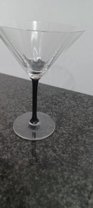 Set 6 Bicchieri Martini Nero Trasparente