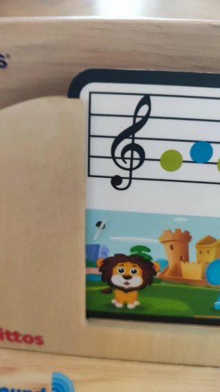 Piano interactivo Nenittos para bebé