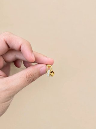 Pendientes dorados con circonitas