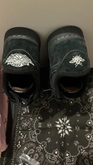 Jordan 1 Retro Low OG SP Travis Scott Black 40