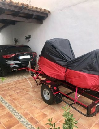 Remolque moto basculante para moto gran cilindrada