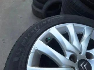 Citroen C4 Picasso 215/55 R 17 - Rueda de Repuesto
