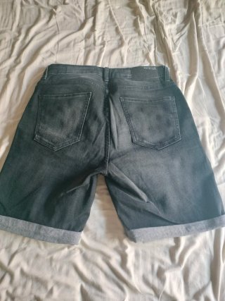 Bermudas vaqueras grises hombre, impecable estado